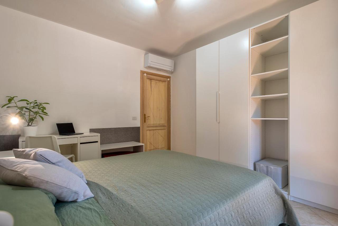 House Of Lens Apartamento Golfo Aranci Exterior foto
