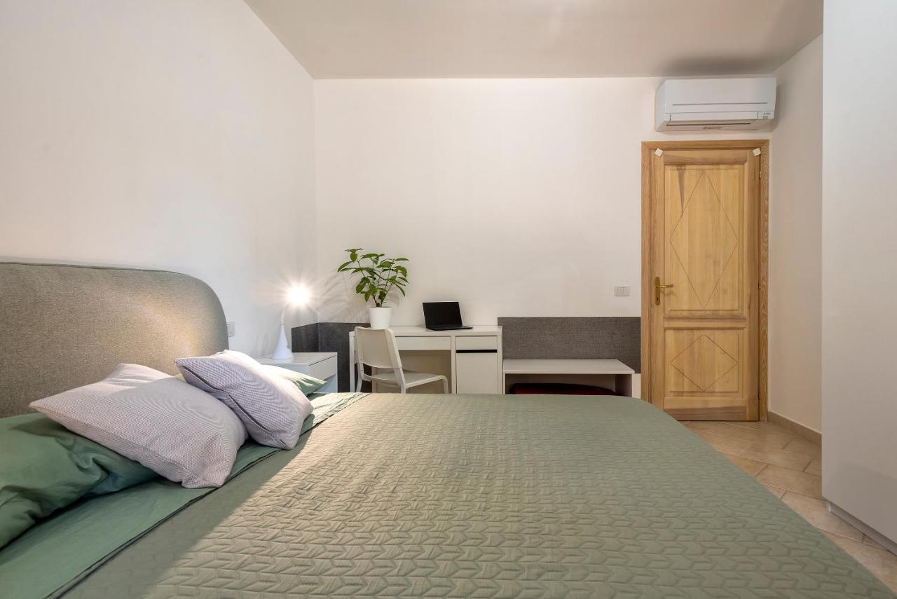 House Of Lens Apartamento Golfo Aranci Exterior foto