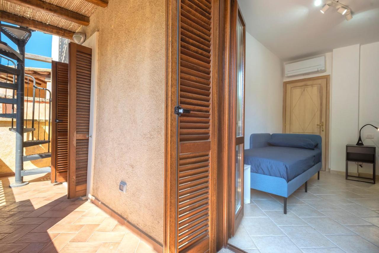 House Of Lens Apartamento Golfo Aranci Exterior foto